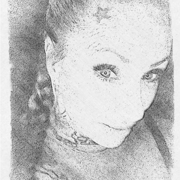 Meet your Posher, Jennifer - Picture 2 of 3